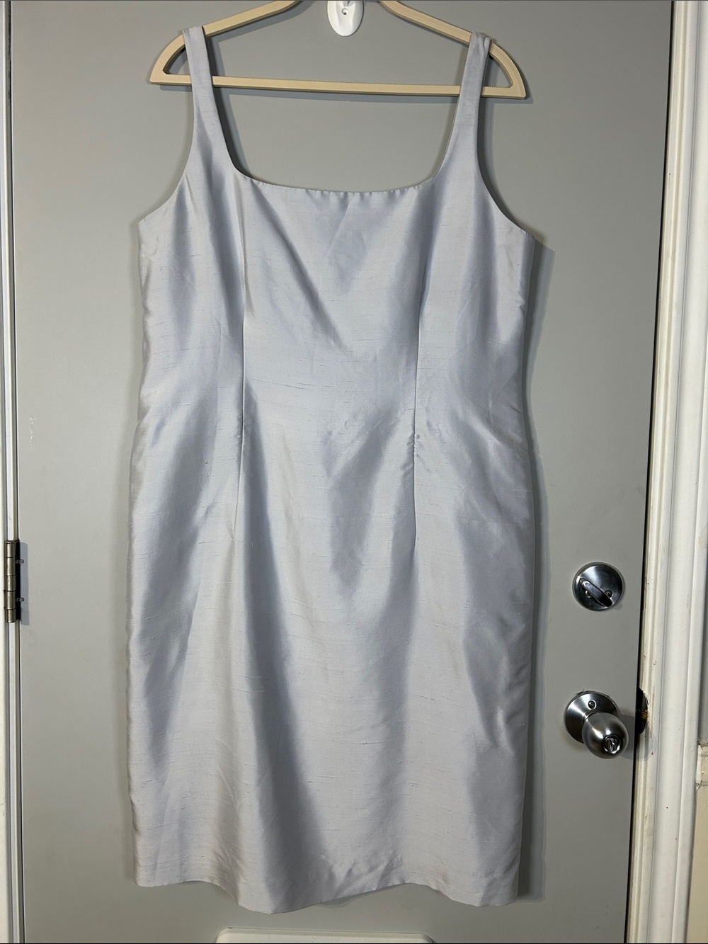 Dana Buchman 100% Silk Dupioni Midi Dress, Light Gray Square-Neck SZ 14 luxury